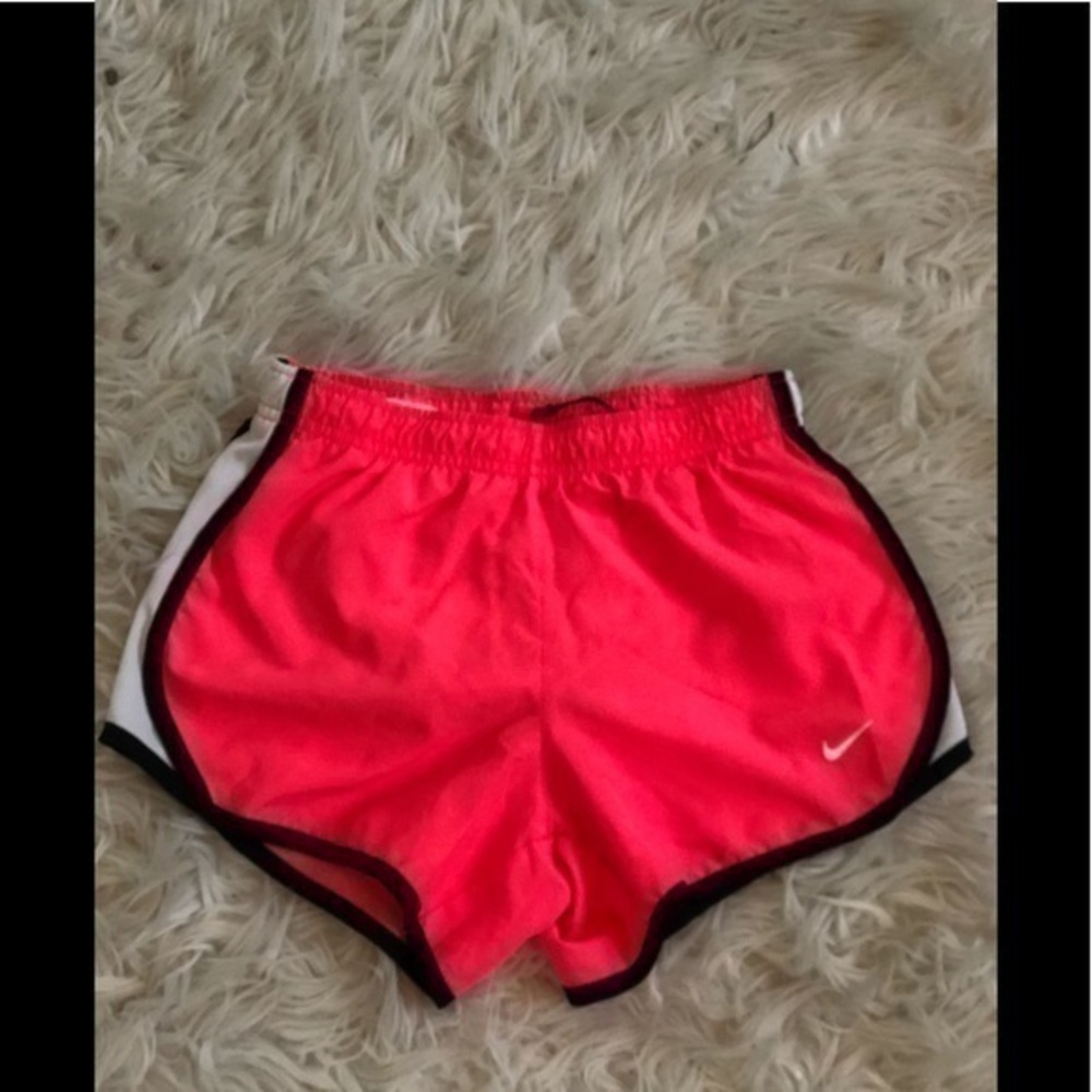 Nike pink running shorts sz med